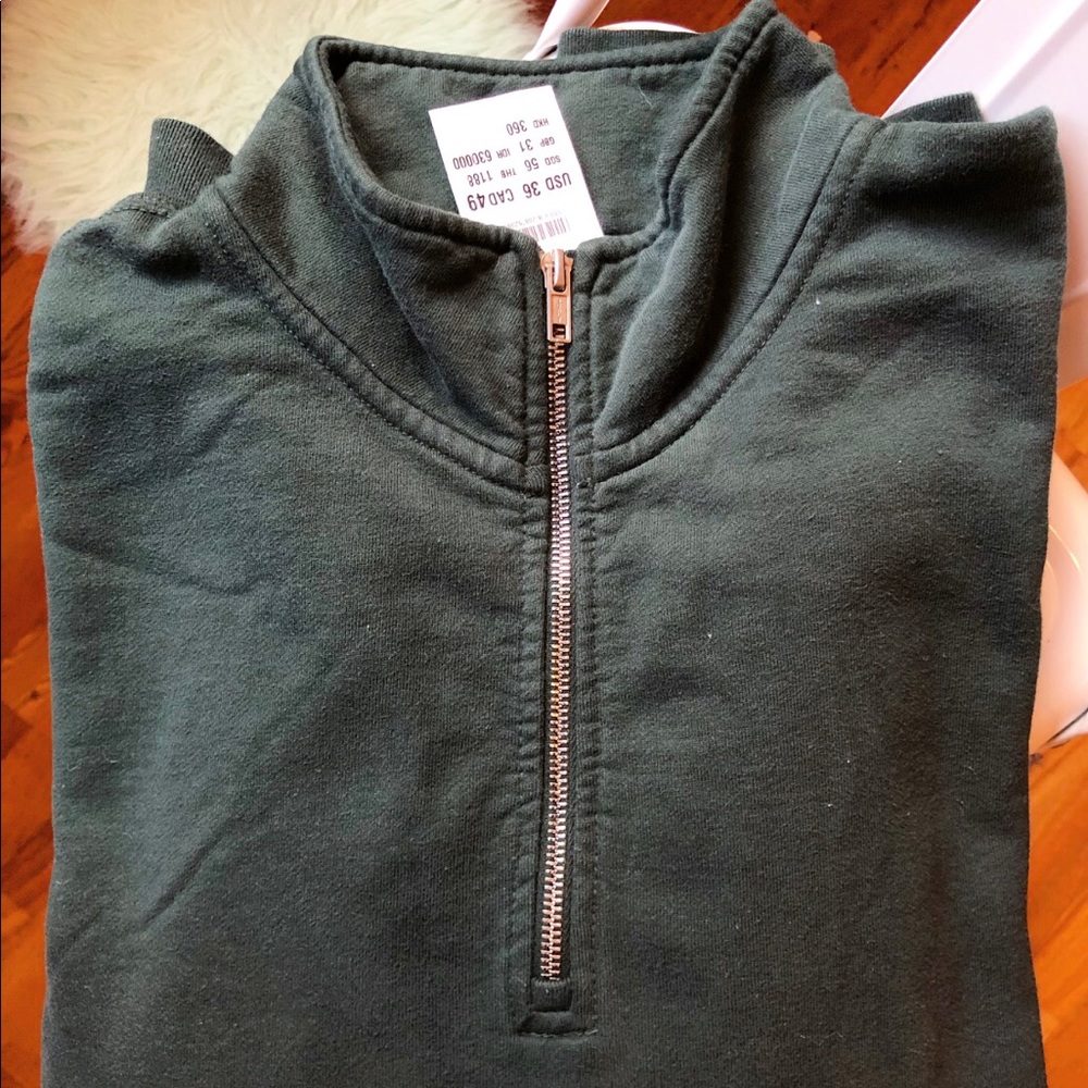 Brandy Melville HalfZIP Missy Sweatshirt w/pockets